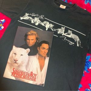 Siegfried & Roy Mirage Las Vegas Vintage Tiger Tee & Souvenir Program Book 1994